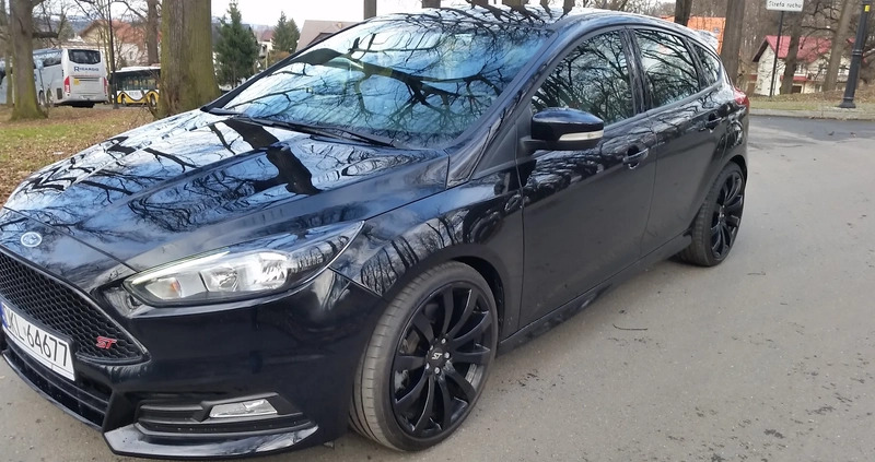 Ford Focus cena 65900 przebieg: 71100, rok produkcji 2018 z Rzeszów małe 742